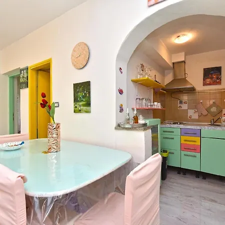 Ferienwohnung Fuer 4 Personen Ca 60 Qm In Pula, Istrien Istrische Riviera - B52736 * Pula