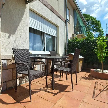 Ferienwohnung Fuer 4 Personen Ca 60 Qm In Pula, Istrien Istrische Riviera - B52736 Pula